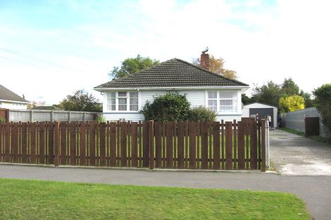 Photo of property in 15 Oakland Street, Northcote, Christchurch, 8052