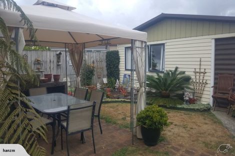 Photo of property in 6 Viola Place, Papakura, 2110