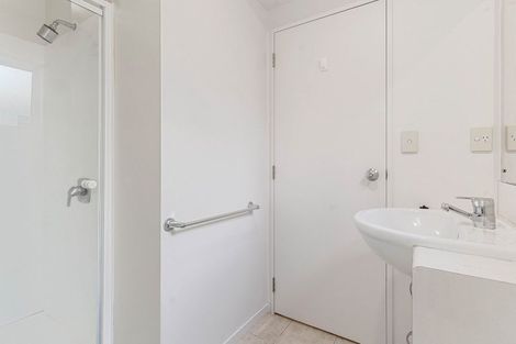 Photo of property in 4e/20 Ian Marwick Place, Birkenhead, Auckland, 0626