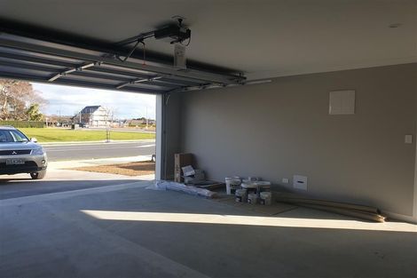 Photo of property in 42 Rose Leigh Drive, Cambridge, 3434