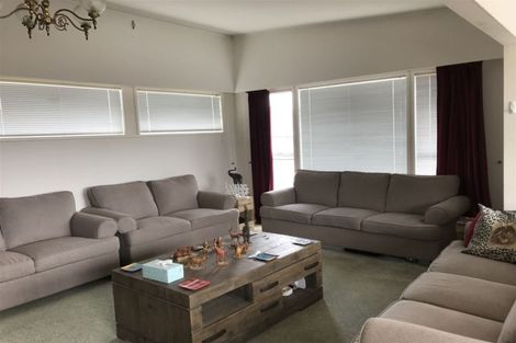 Photo of property in 15 Glenveagh Drive, Mount Roskill, Auckland, 1041