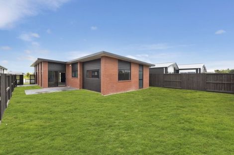 Photo of property in 25 Probert Crescent, Chartwell, Hamilton, 3210