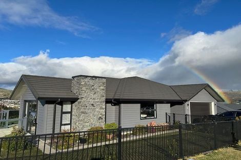 Photo of property in 11 Queen Charlotte Drive, Aotea, Porirua, 5024