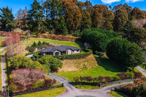 Photo of property in 90 Dalmore Way, Acacia Bay, Taupo, 3385