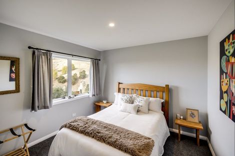 Photo of property in 1011 Kahuranaki Road, Kahuranaki, Havelock North, 4295