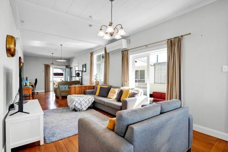 Photo of property in 23 Belt Road, Moturoa, New Plymouth, 4310