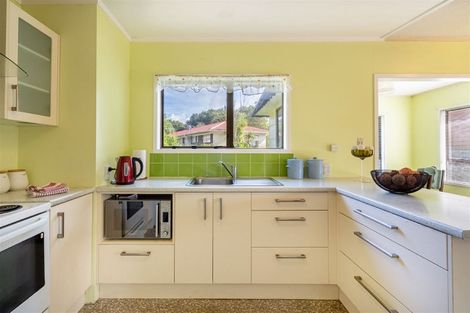 Photo of property in 2/30 Bentley Avenue, Glenfield, Auckland, 0629