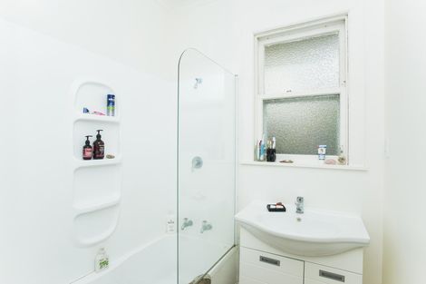 Photo of property in 76 Stout Street, Whataupoko, Gisborne, 4010