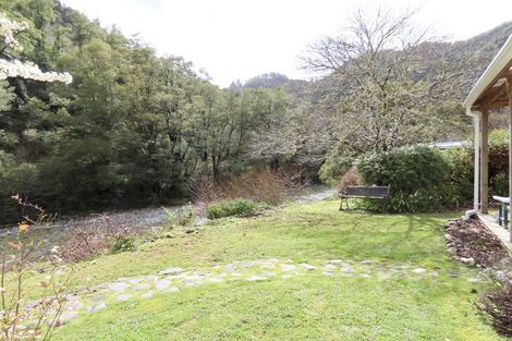Photo of property in 25 Andersen Street, Blacks Point, Reefton, 7830