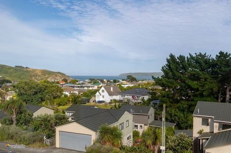 Photo of property in 27 Morere Street, Titahi Bay, Porirua, 5022