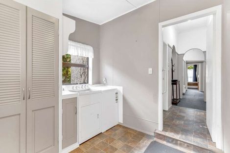 Photo of property in 87 Queen Street West, Levin, 5510