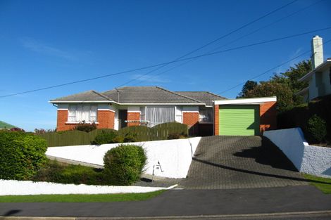 Photo of property in 25 Brockville Road, Glenross, Dunedin, 9011