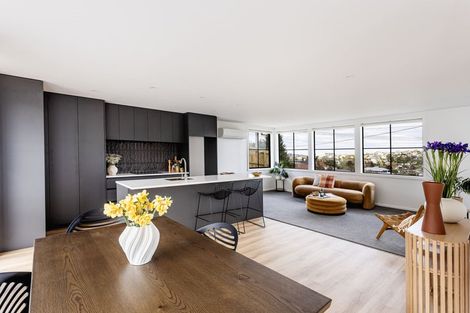 Photo of property in 207 Taieri Road, Kaikorai, Dunedin, 9010