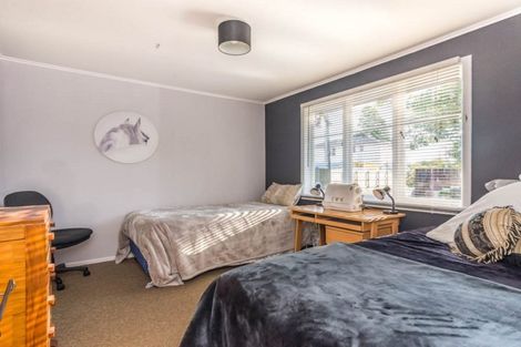 Photo of property in 20 Barrys Road, Glendene, Auckland, 0602