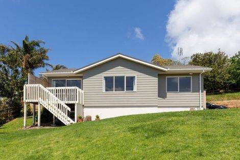 Photo of property in 181f Omokoroa Road, Omokoroa, 3114