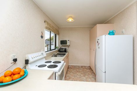 Photo of property in 2/13 Chilman Street, Strandon, New Plymouth, 4312