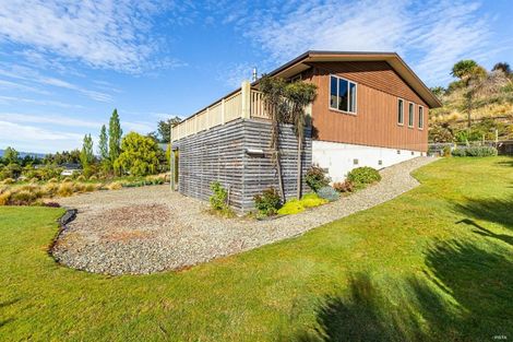 Photo of property in 34 Charles Court, Lake Hawea, Wanaka, 9382