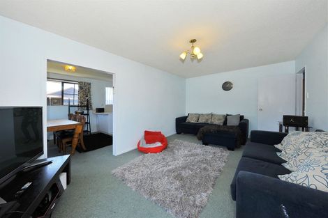 Photo of property in 2/5 Peebles Drive, Hei Hei, Christchurch, 8042
