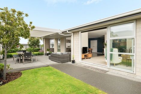 Photo of property in 45 Butterworth Crescent, Papamoa Beach, Papamoa, 3118