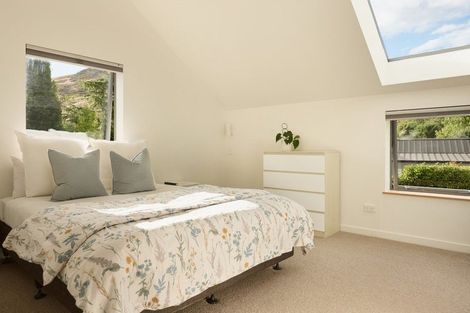 Photo of property in 10 Ellen Johnson Terrace, Lake Hayes, Queenstown, 9371