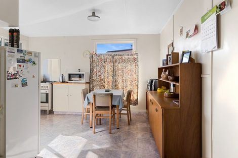Photo of property in 64 Hinemoa Street, Levin, 5510
