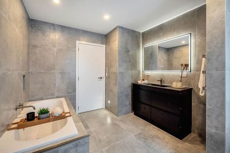 Photo of property in 414b Beach Road, Mairangi Bay, Auckland, 0630