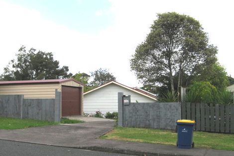 Photo of property in 121 Kemp Road, Massey, Auckland, 0614