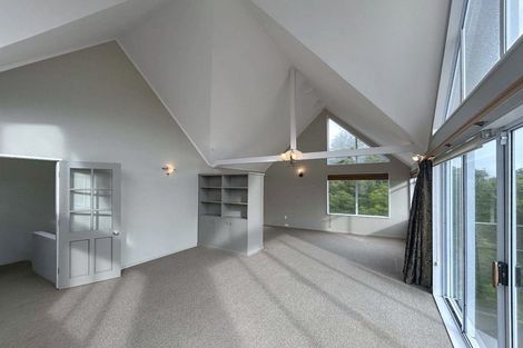Photo of property in 1a Tui Crescent, Waikanae, 5036