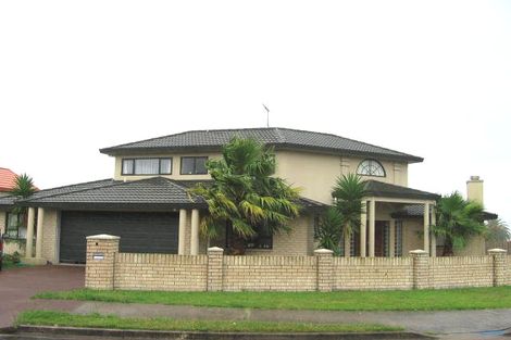 Photo of property in 1 San Ambrosio Rise, Henderson, Auckland, 0612