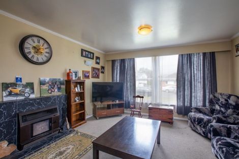 Photo of property in 19 Justine Street, Cannons Creek, Porirua, 5024