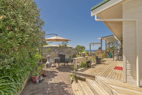 Photo of property in 12 Rimu Street, Whitianga, 3510