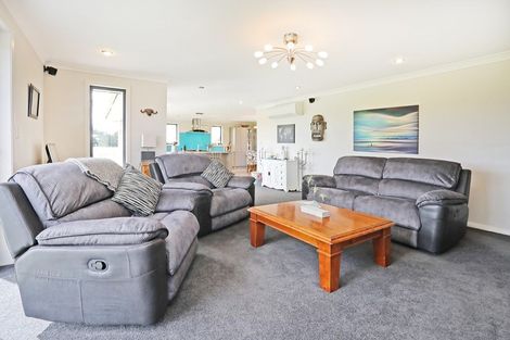Photo of property in 34 Mckellar Road, Seaward Bush, Invercargill, 9871