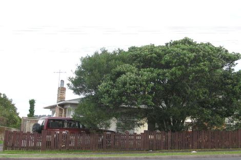 Photo of property in 82 Glengarry Road, Glen Eden, Auckland, 0602