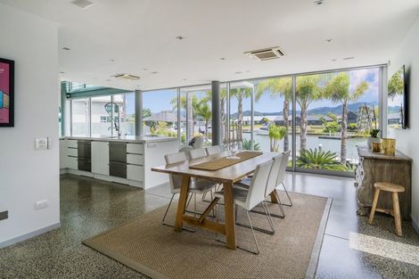 Photo of property in 25 Arawa Lane, Whitianga, 3510