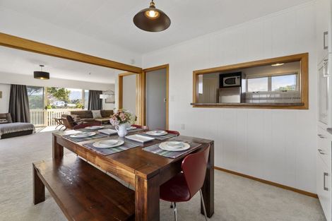 Photo of property in 67 Queens Road, Waikanae Beach, Waikanae, 5036