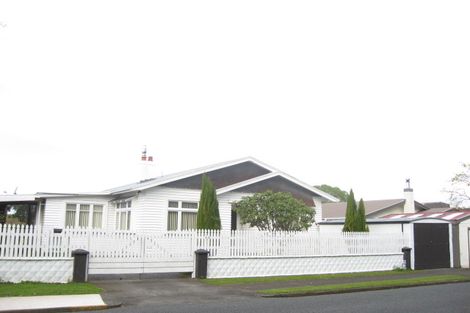 Photo of property in 109 Belt Road, New Plymouth, 4310