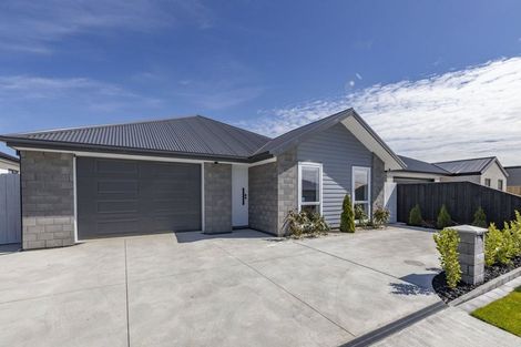 Photo of property in 13 Higgins Street, Woodend, 7610