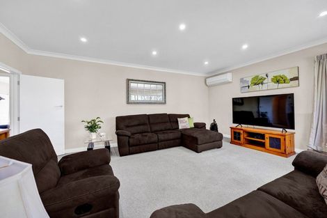 Photo of property in 4 Collins Street, Hawera, 4610