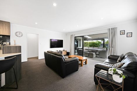 Photo of property in 4 Malbec Place, Rototuna, Hamilton, 3210