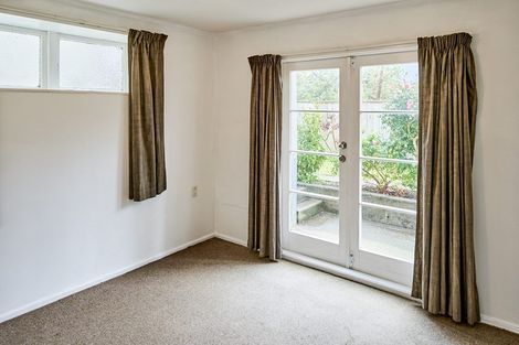 Photo of property in 210 Rintoul Street, Berhampore, Wellington, 6023