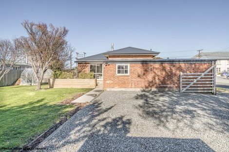 Photo of property in 21 Coutts Road, Gore, 9710