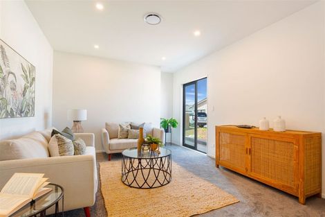 Photo of property in 10 Cutfield Lane, Kumeu, 0810