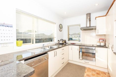 Photo of property in 310a Kahutia Street, Gisborne, 4010