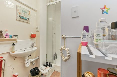 Photo of property in 17 Maple Grove, Maungaraki, Lower Hutt, 5010