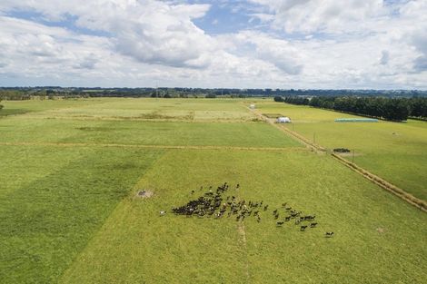 Photo of property in 703 Fitzherbert Road East, Aokautere, Palmerston North, 4471