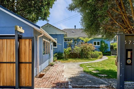 Photo of property in 372 Muritai Road, Eastbourne, Lower Hutt, 5013