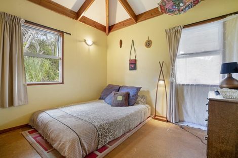 Photo of property in 250 Paroa Bay Road, Russell, 0272