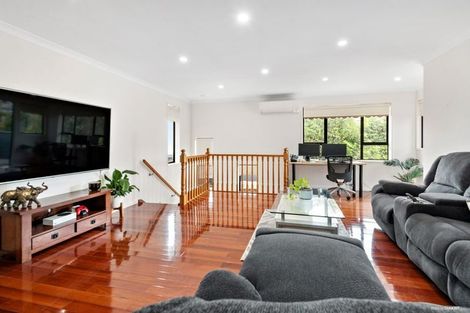 Photo of property in 2/10 Oriana Avenue, Lynfield, Auckland, 1042