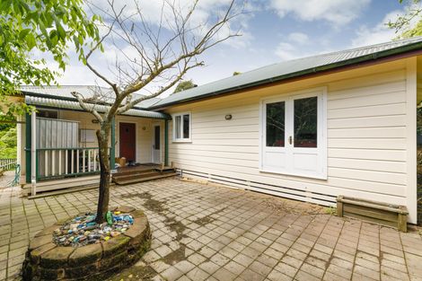 Photo of property in 68 Harts Road, Turitea, Palmerston North, 4472