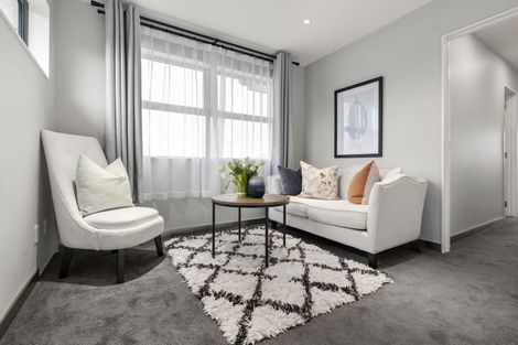 Photo of property in 6a Hanlon Crescent, Narrow Neck, Auckland, 0624